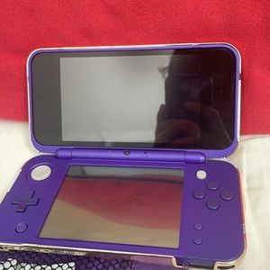 Nintendo new 2ds Mario kart 7 limited edition